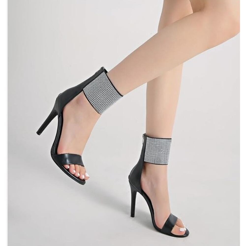 T. MSRP: $64 NWOB CARLKARIDA BLACK STRAPPY BACK ZIP STILETTO HEELS ♡SIZE 9♡
